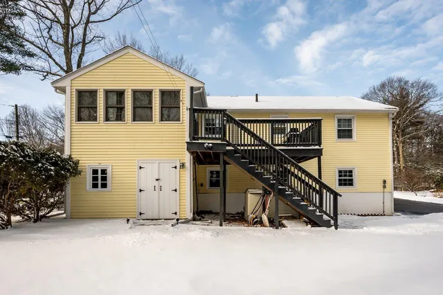 $700,000 | 5 Alden Avenue, North Hampton, NH 03862