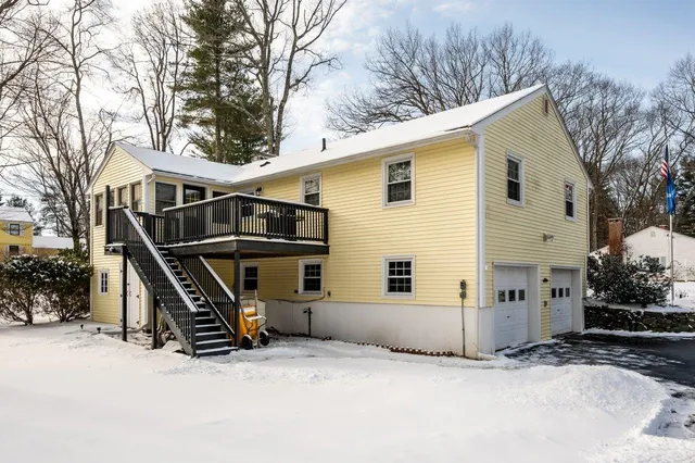 $700,000 | 5 Alden Avenue, North Hampton, NH 03862