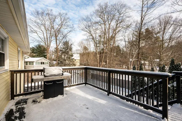 $700,000 | 5 Alden Avenue, North Hampton, NH 03862