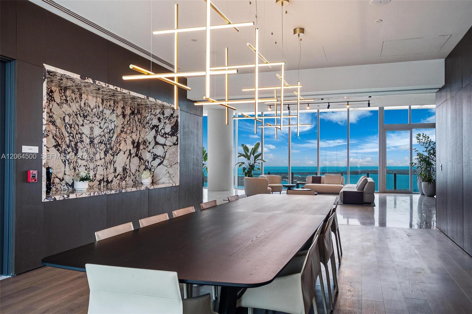 300 Biscayne Blvd Way, Unit 6301 Miami, FL 33131 - Photo 23 of 51 Floor 55-Dining Room.