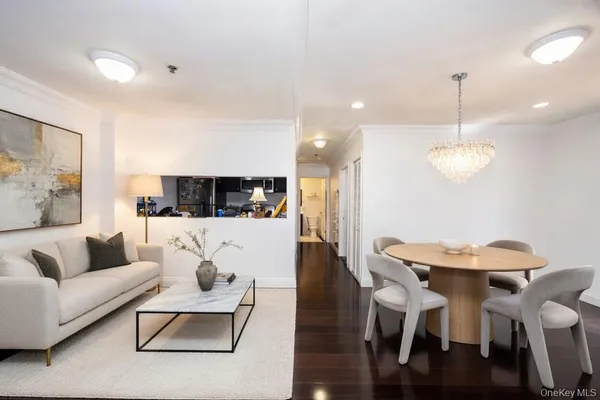 $518,000 | 141-16 84th Drive, Unit 4B | Briarwood