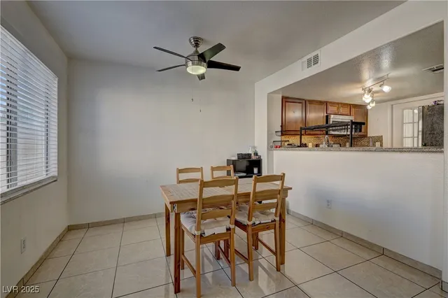 $1,750 | 5450 Morris Street, Unit 1220, Las Vegas, NV 89122