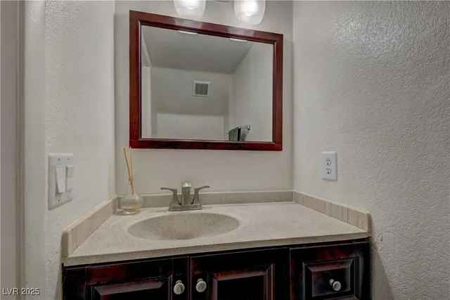 $1,750 | 5450 Morris Street, Unit 1220, Las Vegas, NV 89122