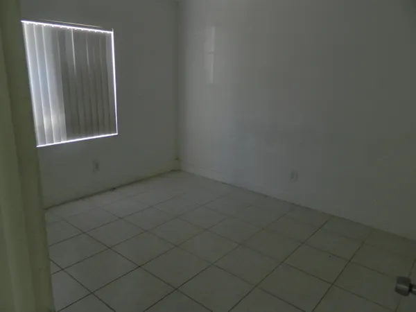 $1,695 | 330 Northwest 20th Street, Unit 108, Boca Raton, FL 33431