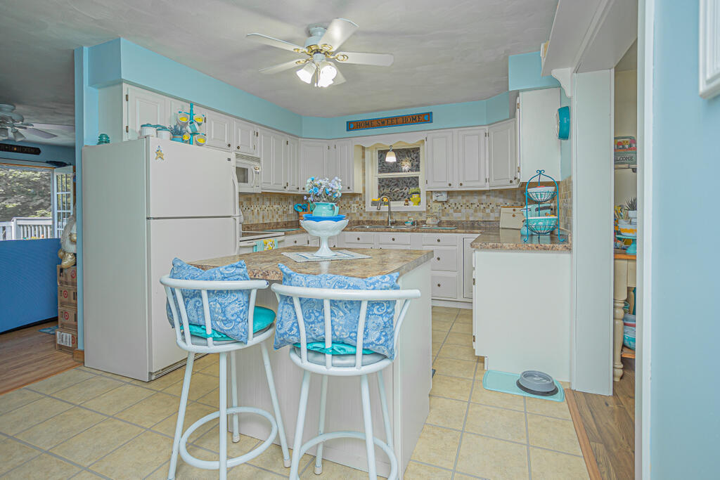 824 Fairbanks Road Farmington, ME 04938 - Photo 8 of 79 Kitchen
