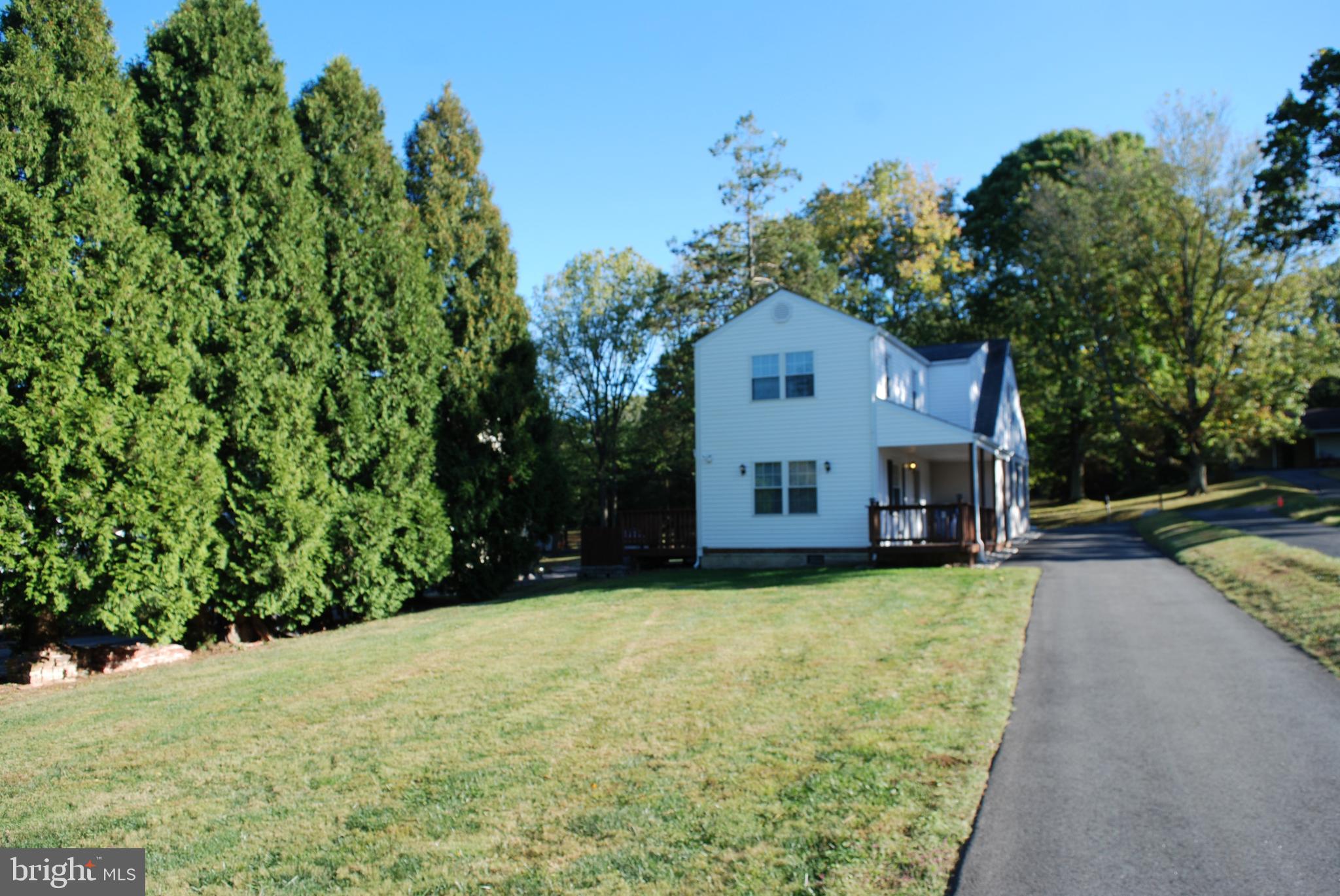 852 Benge Road Hockessin, DE 19707 - Photo 5 of 33 Gallery Image 5