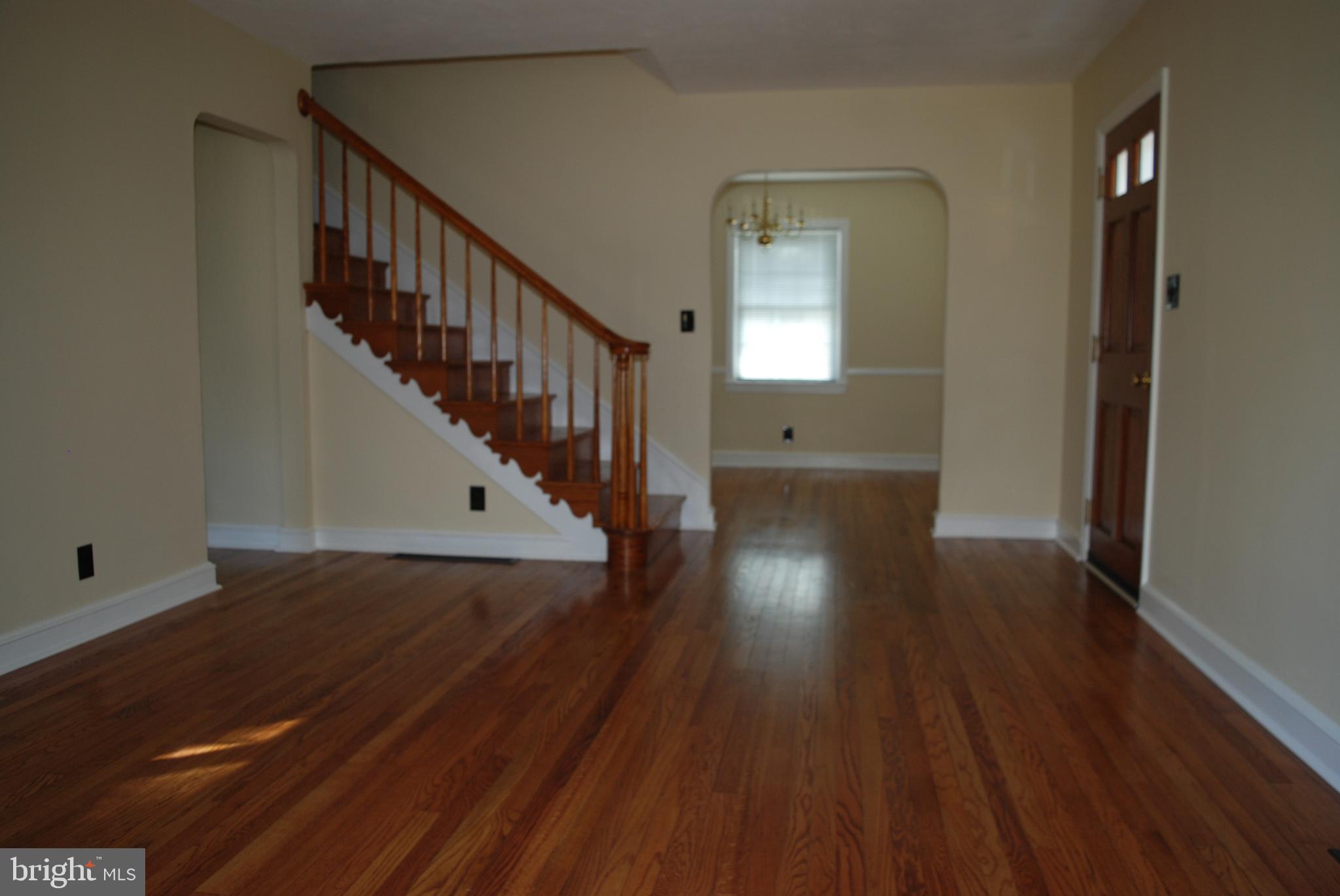 852 Benge Road Hockessin, DE 19707 - Photo 7 of 33 Living Room