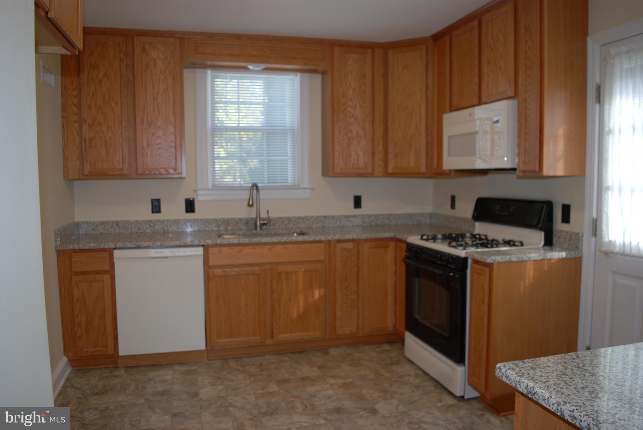 852 Benge Road Hockessin, DE 19707 - Photo 10 of 33 Kitchen