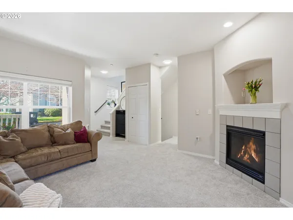 $415,000 | 30330 Southwest Rebekah Street, Unit 6, Wilsonville, OR 97070