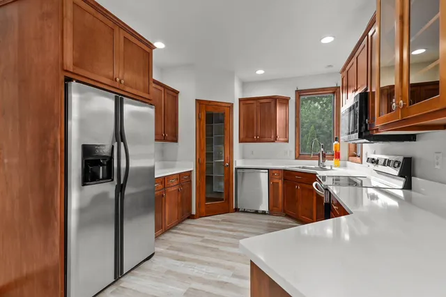 $469,900 | 231 Bosworth Lane, Neenah, WI 54956