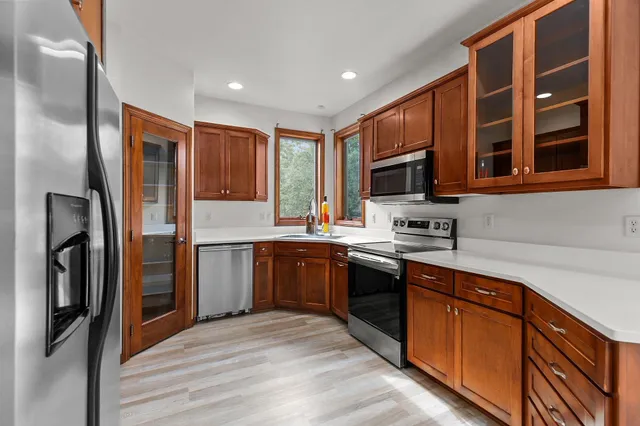 $469,900 | 231 Bosworth Lane, Neenah, WI 54956