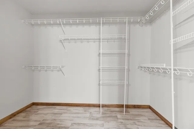 $469,900 | 231 Bosworth Lane, Neenah, WI 54956