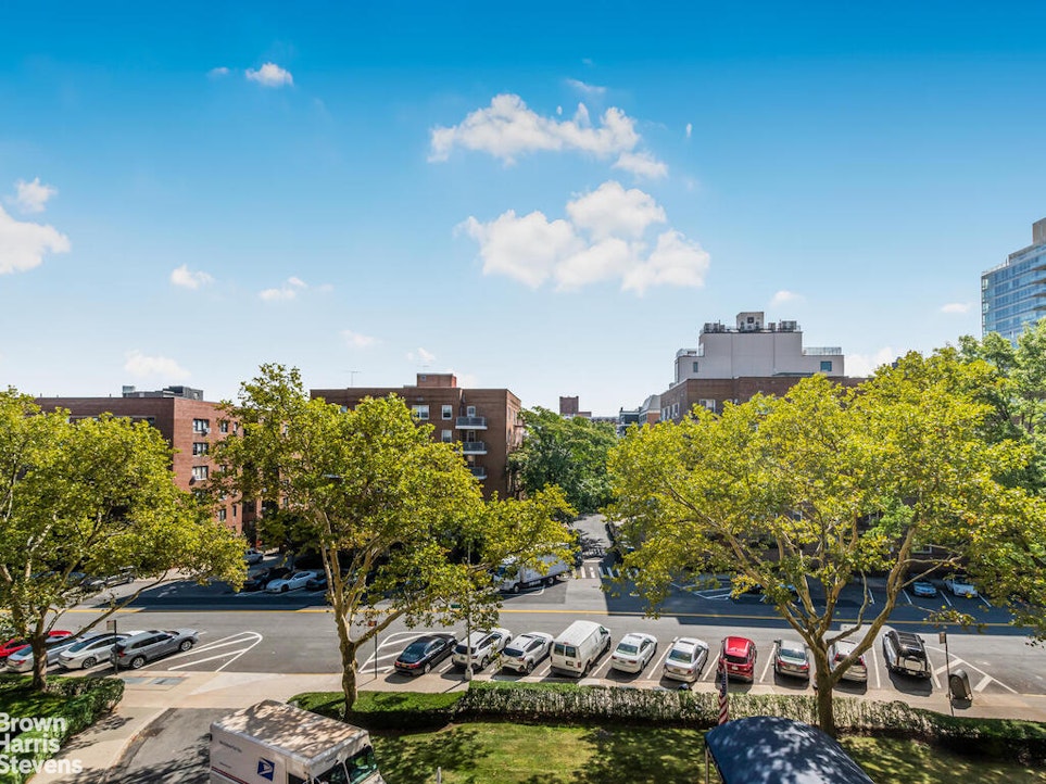 3777 Independence Avenue, Unit 4D Bronx, NY 10463 - Photo 25 of 29 a city view with tall buildings