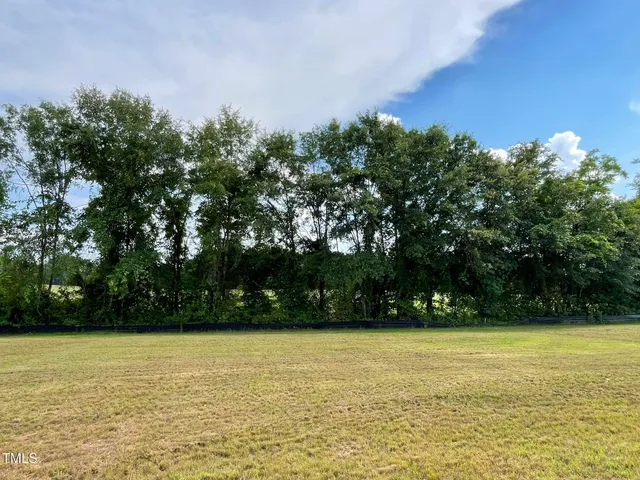 $304,900 | 116 Oakfield Trce Drive, Four Oaks, NC 27524