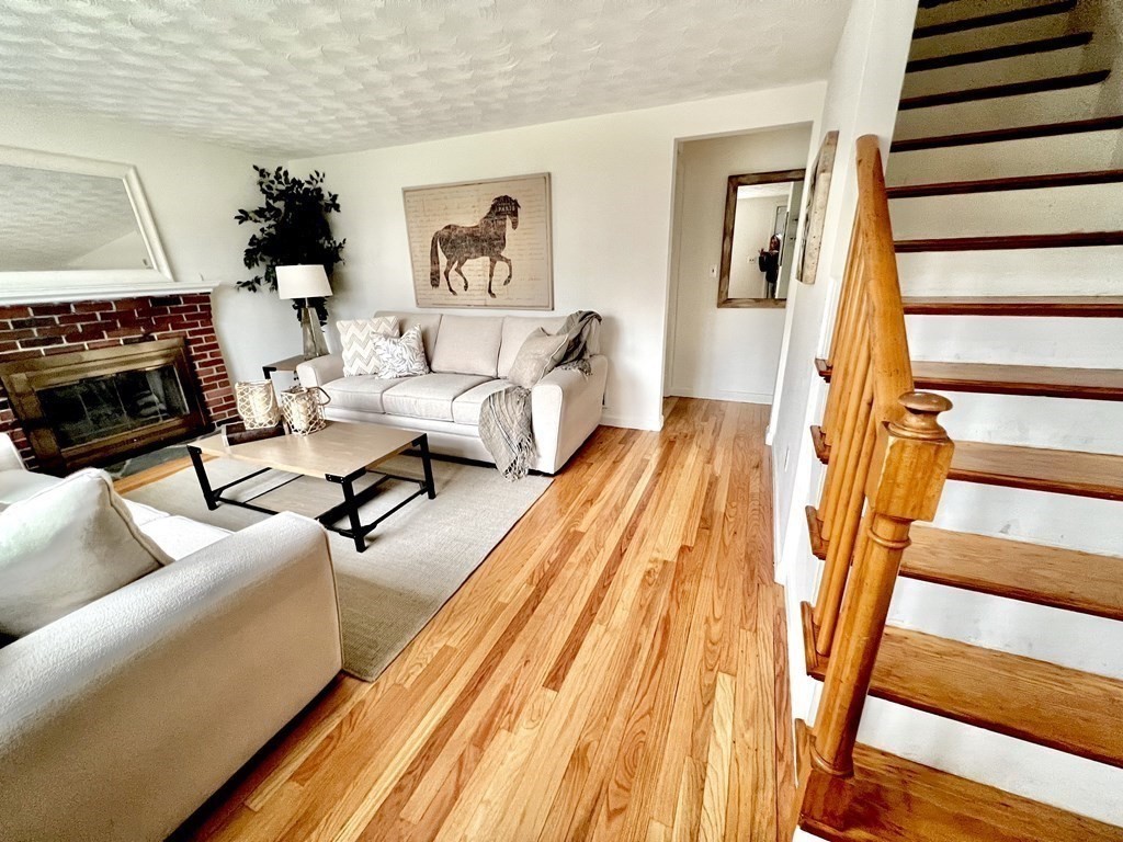 34 Windsor Road Norwood, MA 02062 - Photo 7 of 30 Gallery Image 7