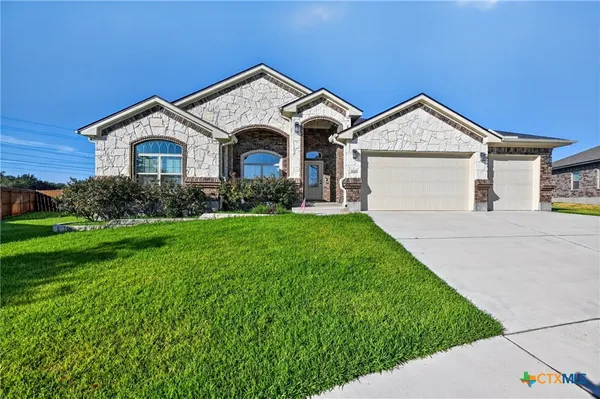 $468,000 | 9000 Grand Oaks Lane, Killeen, TX 76542
