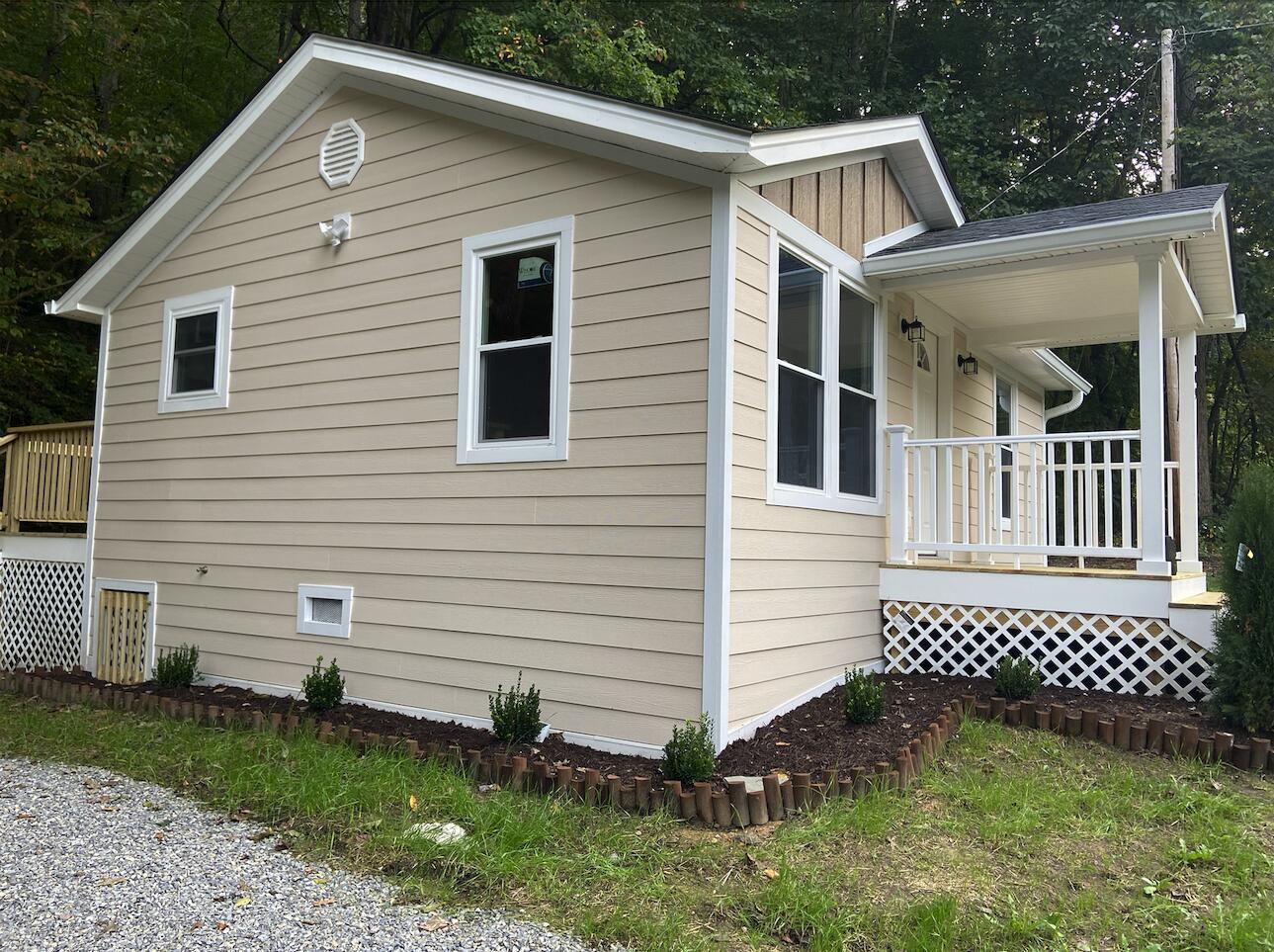 809 John Arthur Road Boones Mill, VA 24065 - Photo 3 of 25 Screenshot 2023-10-06 at 9.17.53 AM