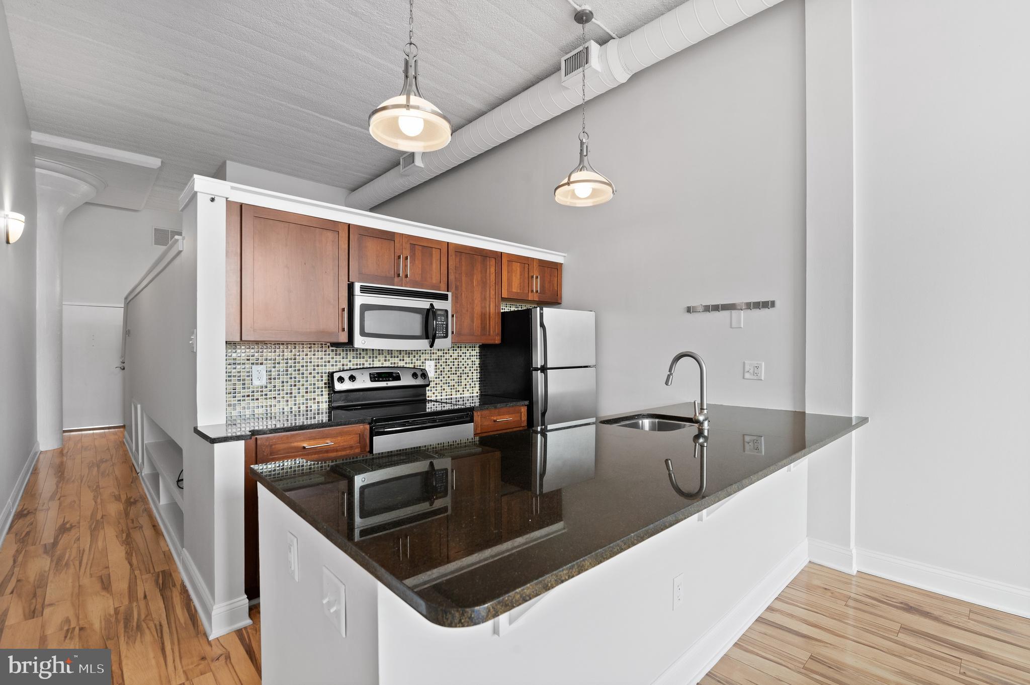 2429 Locust Street, Unit 520 Philadelphia, PA 19103 - Photo 12 of 24