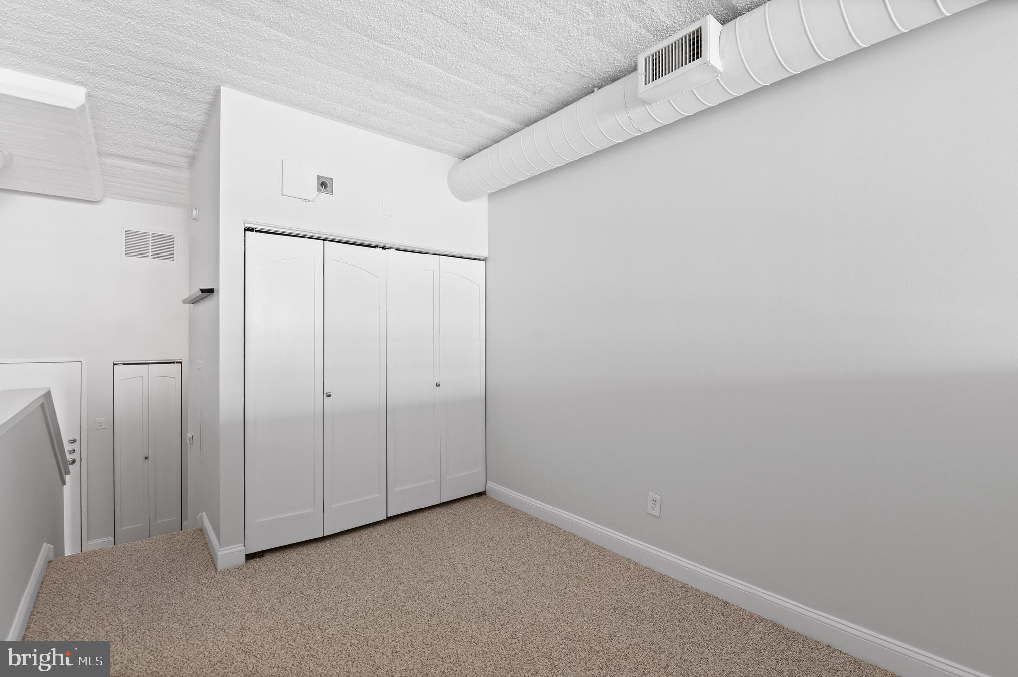2429 Locust Street, Unit 520 Philadelphia, PA 19103 - Photo 5 of 24