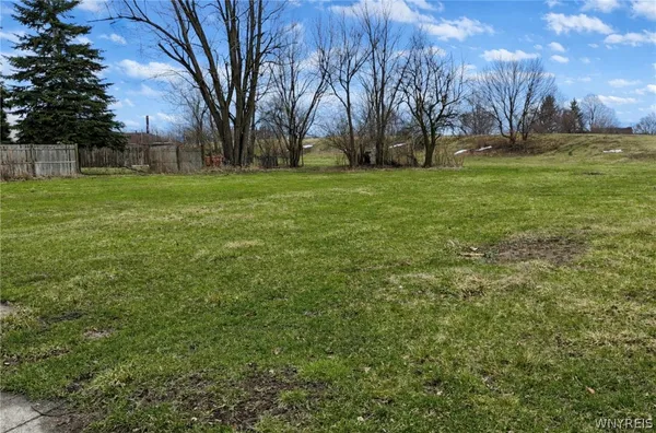 $14,500 | 811 East Eagle Street, Unit S, Buffalo, NY 14210