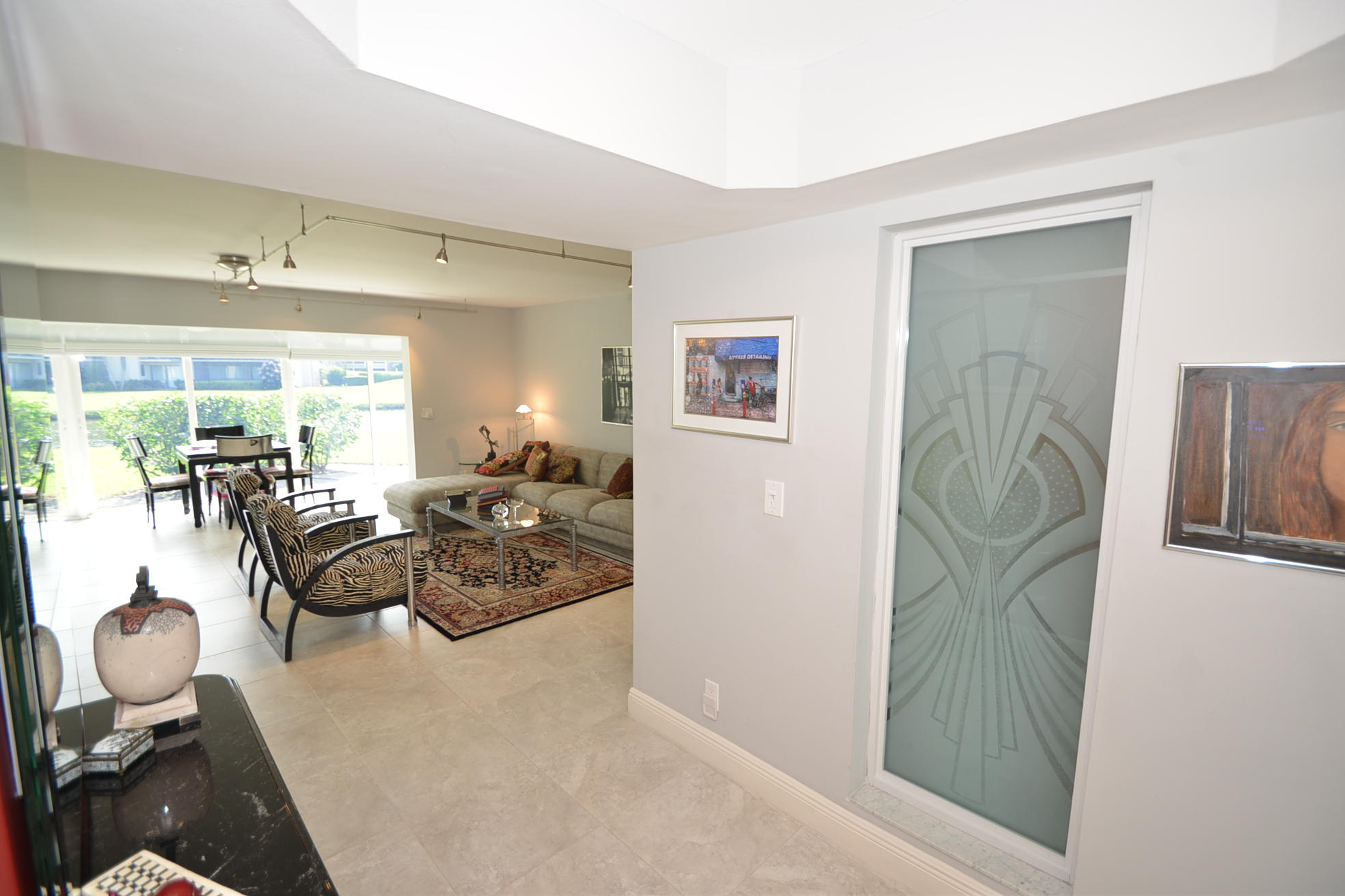 7736 Lakeside Boulevard, Unit G203 Boca Raton, FL 33434 - Photo 4 of 27 DSC_5292