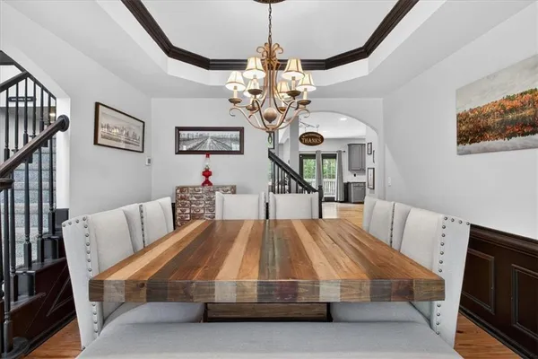 $699,900 | 200 White Cloud Run, Canton, GA 30114