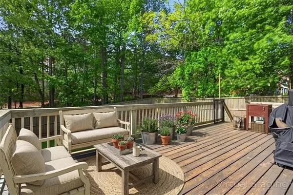 $699,900 | 200 White Cloud Run, Canton, GA 30114