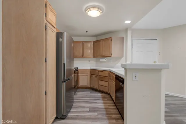 $385,000 | 5744 Oak Bend Lane, Unit 203, Oak Park, CA 91377