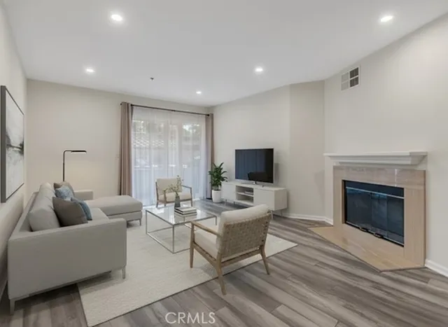 $369,000 | 5744 Oak Bend Lane, Unit 203, Oak Park, CA 91377