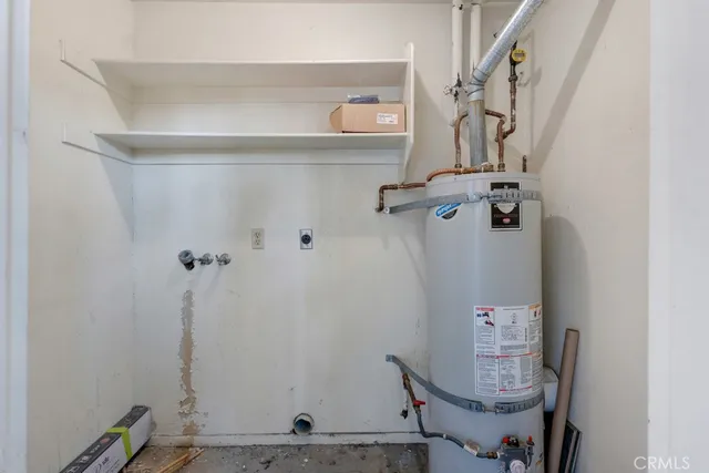 $385,000 | 5744 Oak Bend Lane, Unit 203, Oak Park, CA 91377