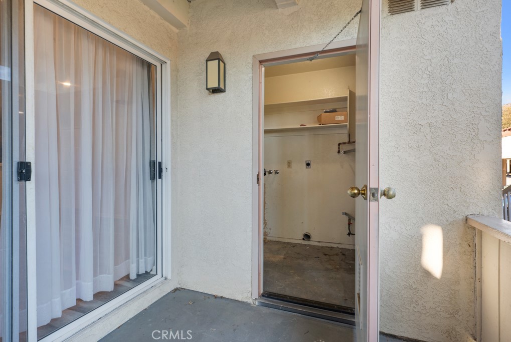 5744 Oak Bend Lane, Unit 203 Oak Park, CA 91377 - Photo 25 of 45 a view of a bathroom