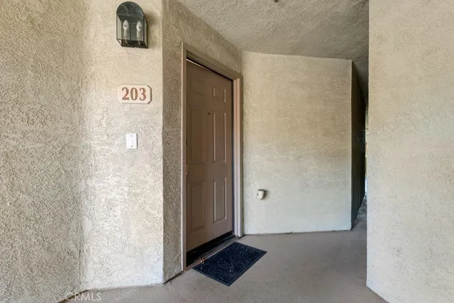 $385,000 | 5744 Oak Bend Lane, Unit 203, Oak Park, CA 91377