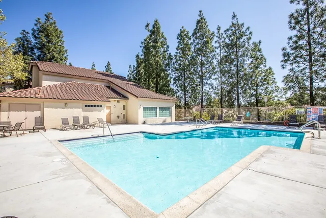 $369,000 | 5744 Oak Bend Lane, Unit 203, Oak Park, CA 91377