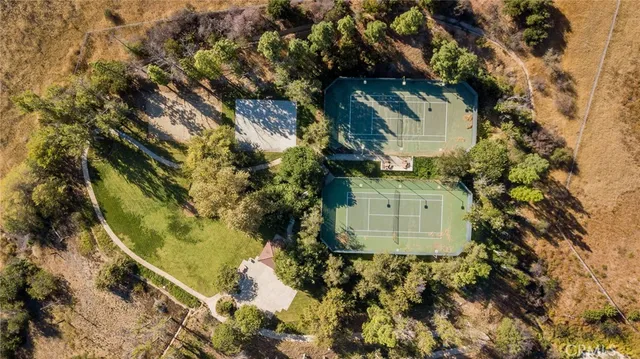 $385,000 | 5744 Oak Bend Lane, Unit 203, Oak Park, CA 91377