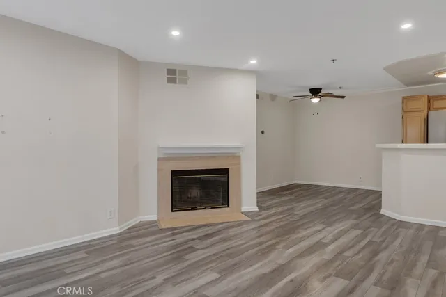 $369,000 | 5744 Oak Bend Lane, Unit 203, Oak Park, CA 91377