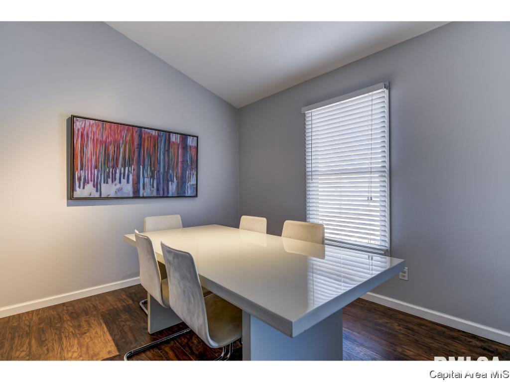 3809 Kerry Boulevard Springfield, IL 62712 - Photo 13 of 32