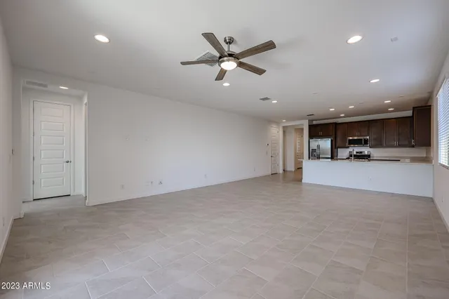 $3,000 | 2071 West Sierra Sunset Trail, Phoenix, AZ 85085