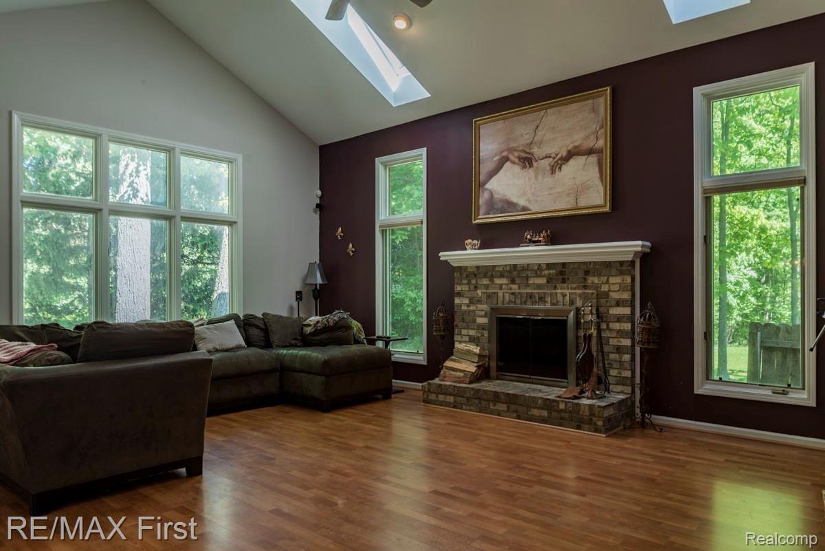 770 Grovecrest Rochester, MI 48307 - Photo 21 of 59 Grovecrest - 21.jpg