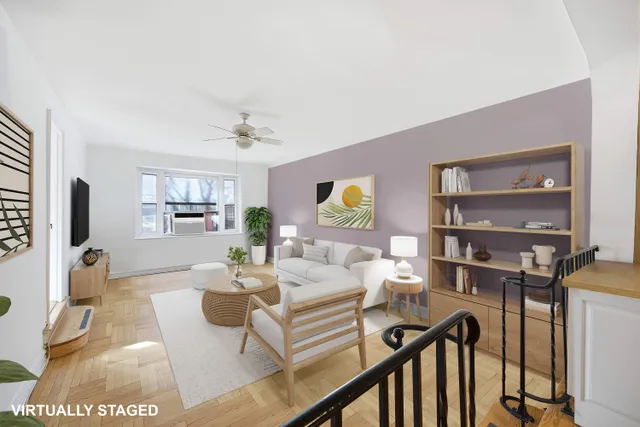 $775,000 | 225 East 74th Street, Unit 3J | Lenox Hill