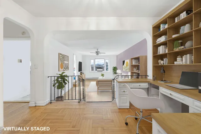 $775,000 | 225 East 74th Street, Unit 3J | Lenox Hill