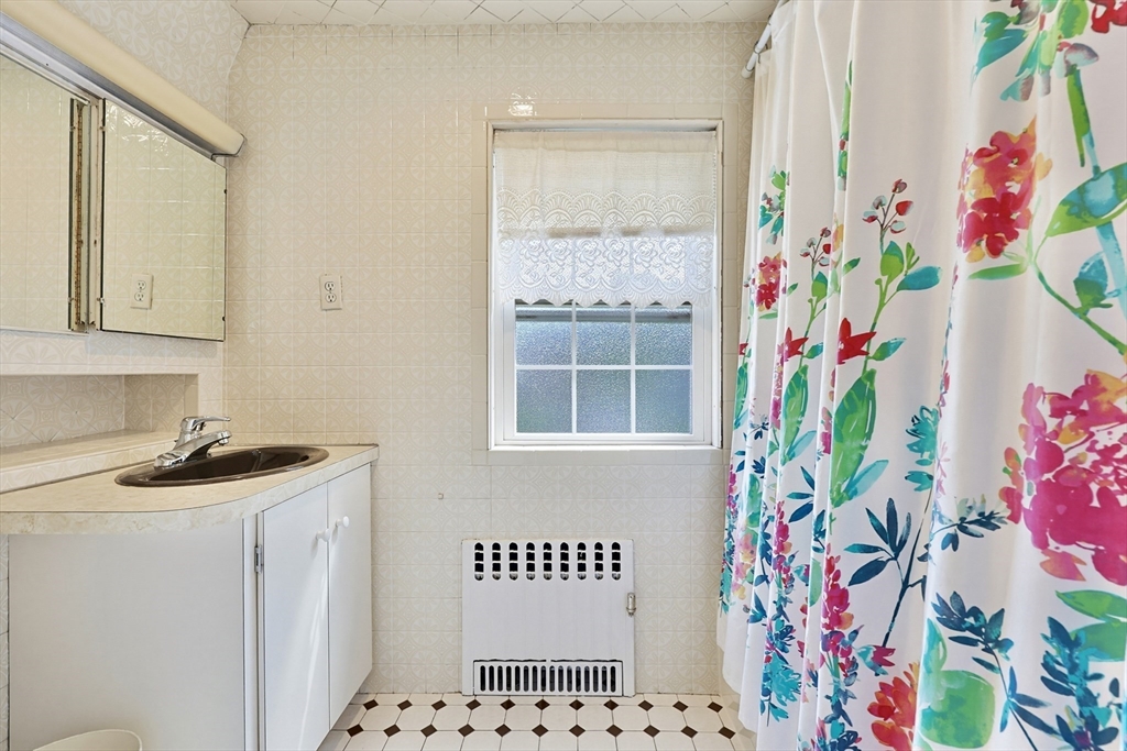 33 Princess Road Newton, MA 02465 - Photo 30 of 42
