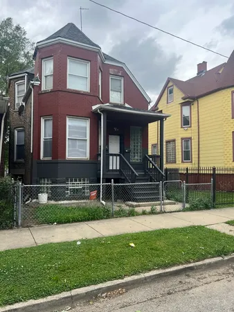 $1,545 | 7432 South Maryland Avenue, Unit 1, Chicago, IL 60619