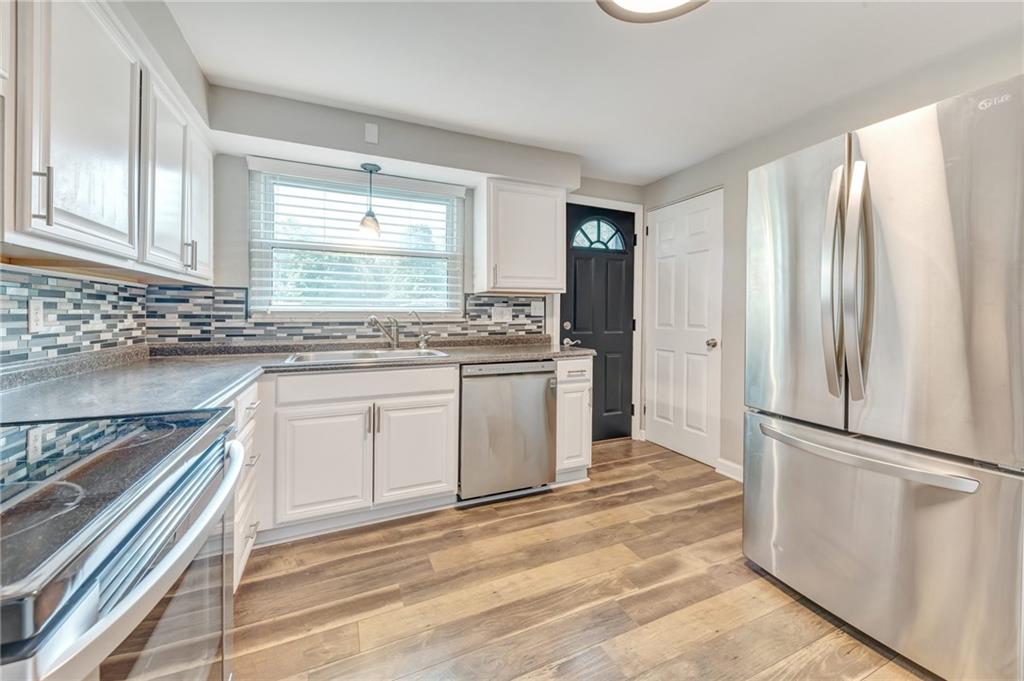 7802 Noblestown Road McDonald, PA 15057 - Photo 11 of 25