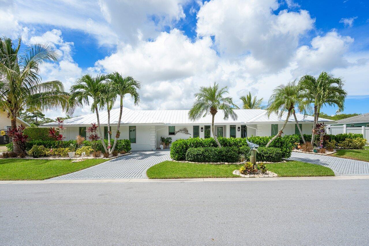 805 Southwest Salerno Road Stuart, FL 34997 - Photo 2 of 36 002-805SouthwestSalernoRoad-Stuart-FL-34