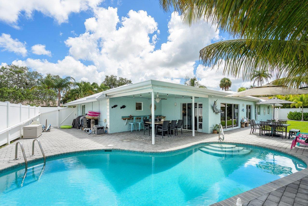 805 Southwest Salerno Road Stuart, FL 34997 - Photo 28 of 36 026-805SouthwestSalernoRoad-Stuart-FL-34
