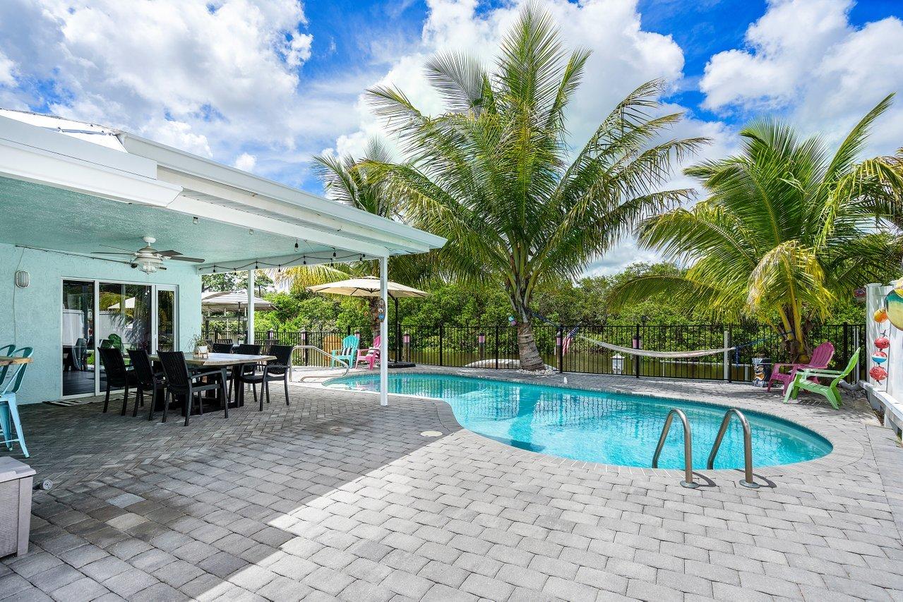 805 Southwest Salerno Road Stuart, FL 34997 - Photo 30 of 36 025-805SouthwestSalernoRoad-Stuart-FL-34
