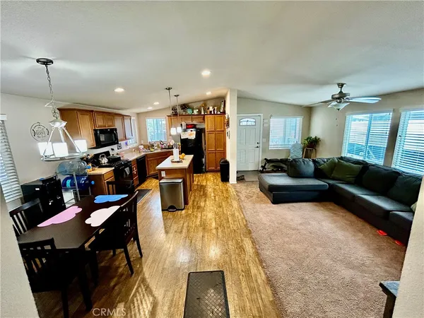 $155,000 | 675 West Oakland Avenue, Unit G2, Hemet, CA 92543