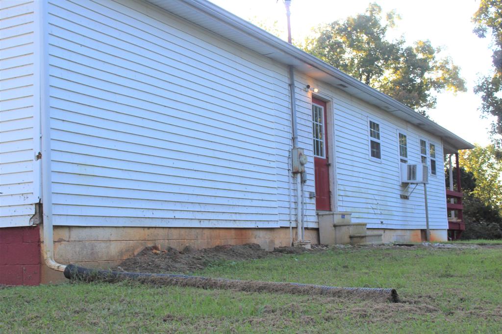 190 Gentry Road Glasgow, KY 42141 - Photo 5 of 18 Gallery Image 5