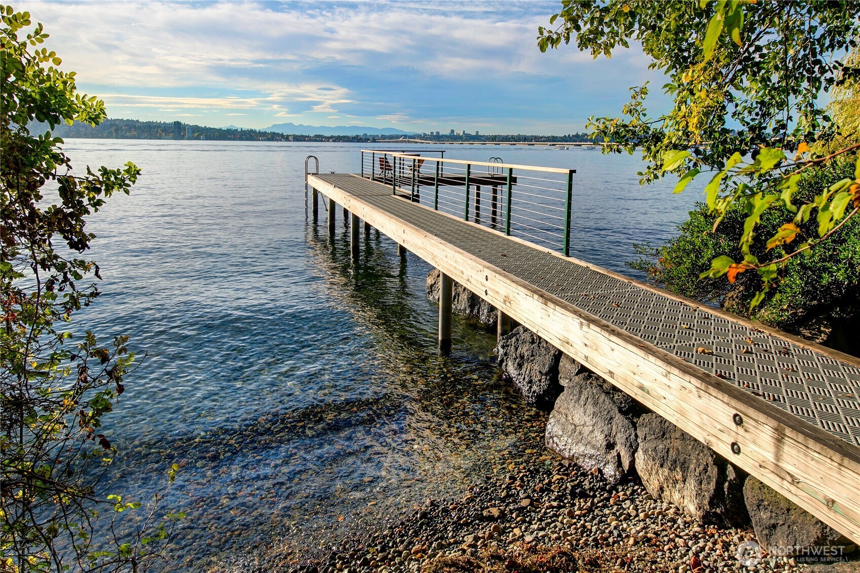 2425 Evergreen Point Road Medina, WA 98039 - Photo 33 of 37