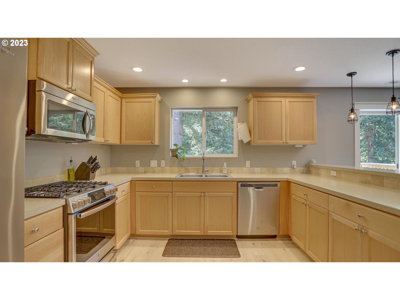 35172 Southeast Coupland Road Estacada, OR 97023 - Photo 10 of 45 Gallery Image 10